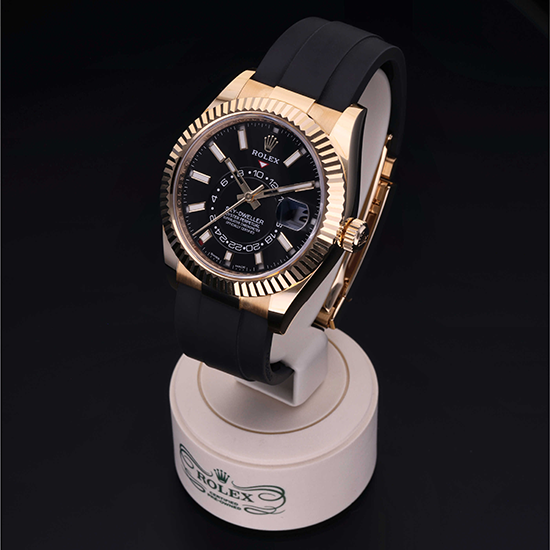 Rolex Certified Pre-Owned: Sky-Dweller, 42 mm, in Oro 18 CT.G, 2022, 326238 | A. Dupanloup