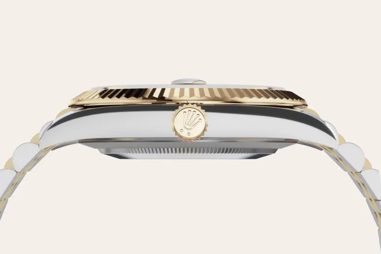 rolex M126333-0010   - Il quadrante color champagne