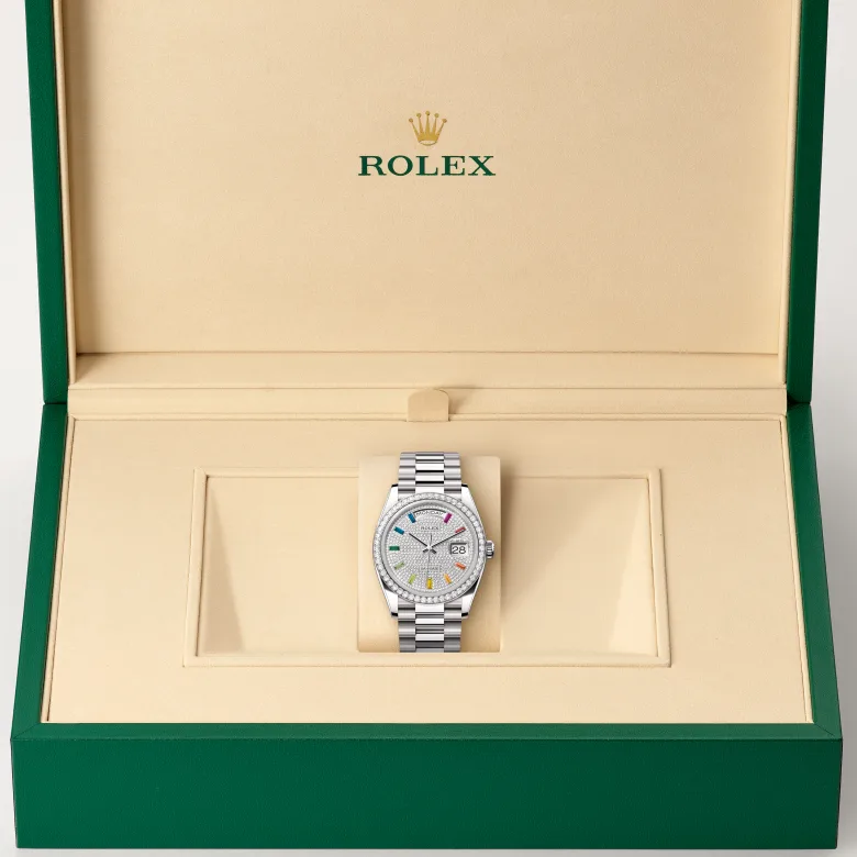 rolex M128349RBR-0081   - Il quadrante con pavé di diamanti